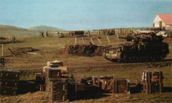 Scorpion-CVRT-in-the-Falklands-in-1982.jpg
