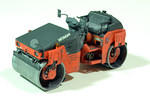 1:35 Hasegawa Hitachi Road Roller